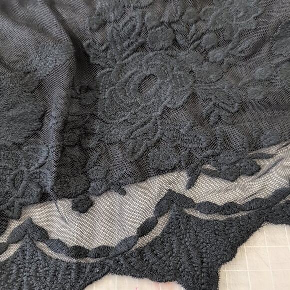 Marled Reunited black lace off-the-shoulder blouse, size XL - Picture 8 of 9